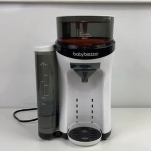 Baby brezza formula pro / formula maker